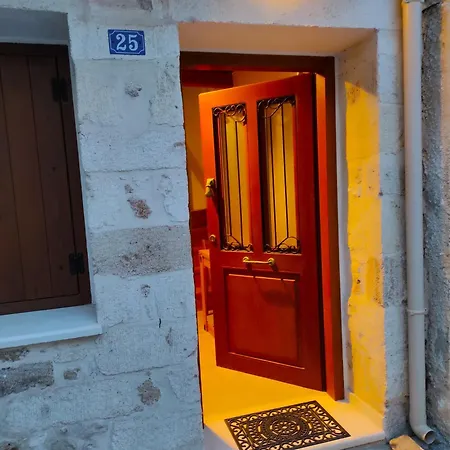Ploumi Apartment Chania (Crete)